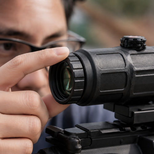Doppelblick - Klappbarer 5-fach Magnifier für Schützen