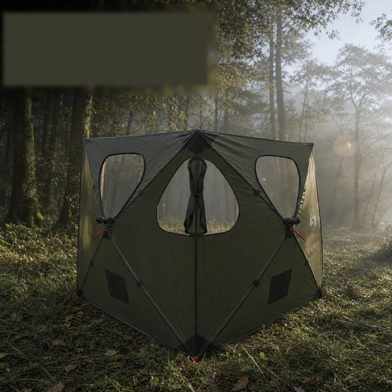 Ansitzwerk Pop-up Ansitzzelt Olivgrün im Wald aufgebaut