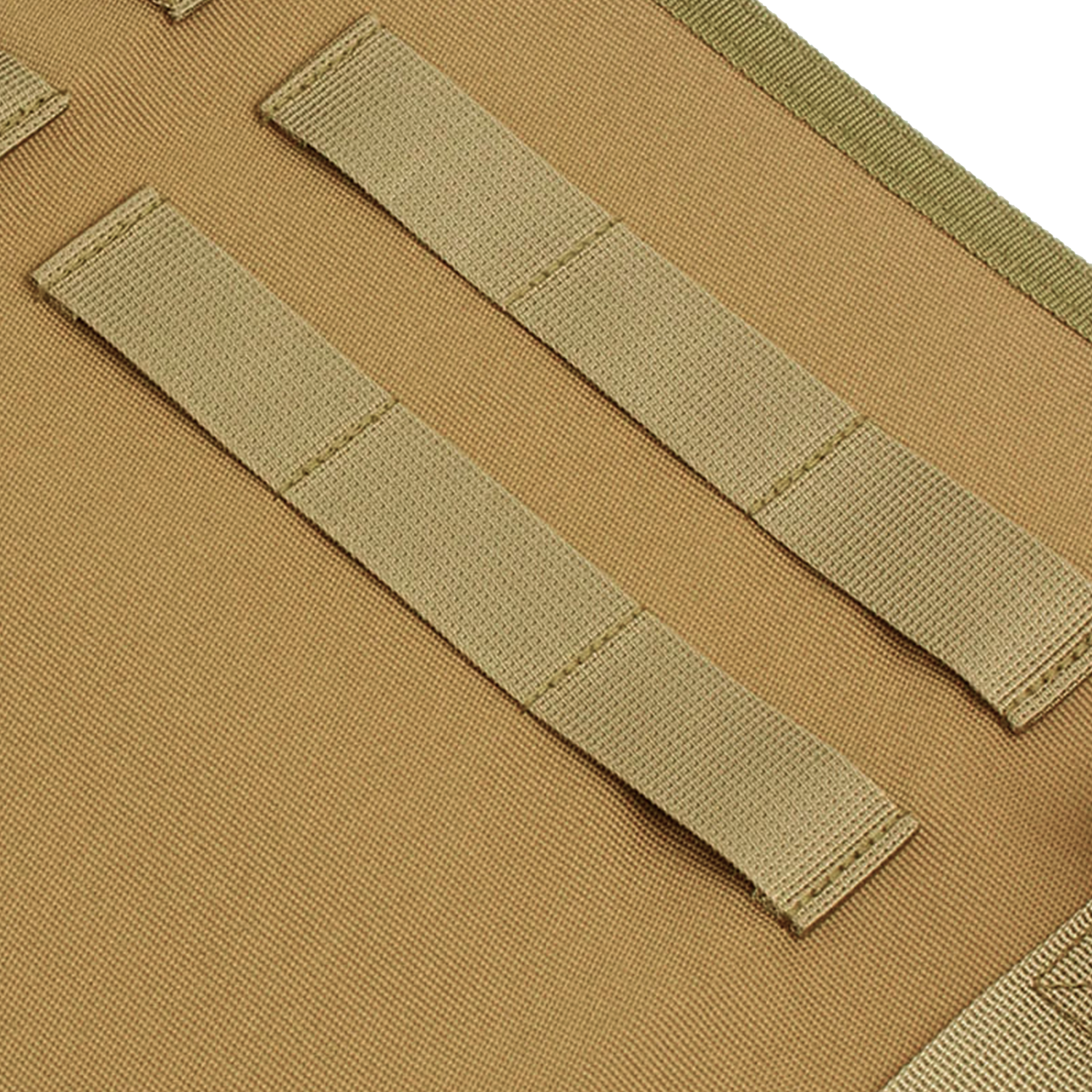 StrikeMat Pro Schützenmatte in Coyote, Detailaufnahme zweier Gurtband-Schlaufen auf der Matte