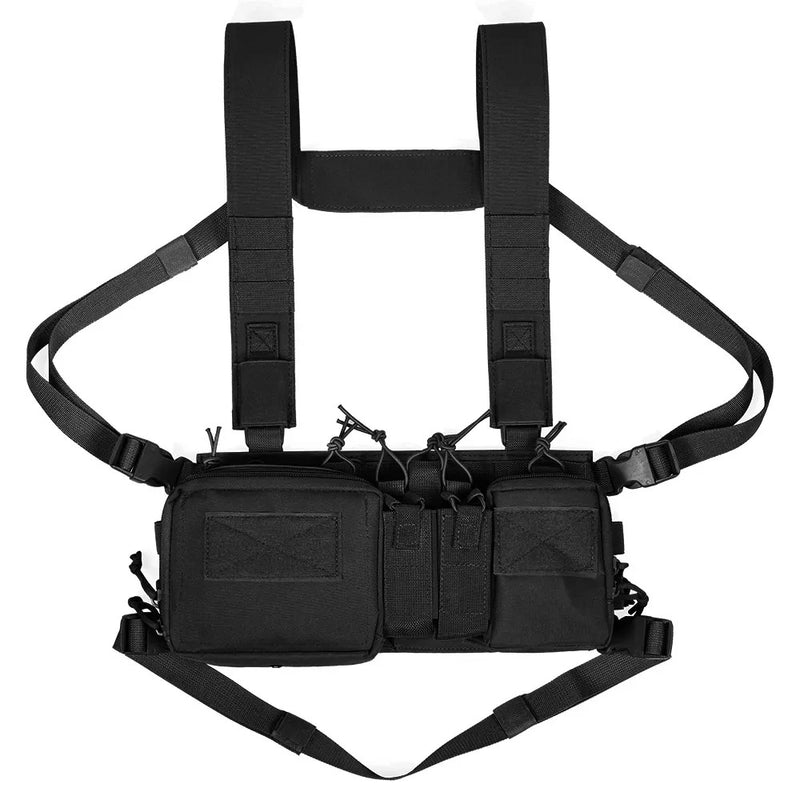 Griffpunkt taktisches Chest Rig in Schwarz, Frontansicht mit Magazinfächern und Organizer-Taschen