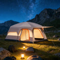 Weitraum Kabinenzelt beleuchtet unter Sternenhimmel