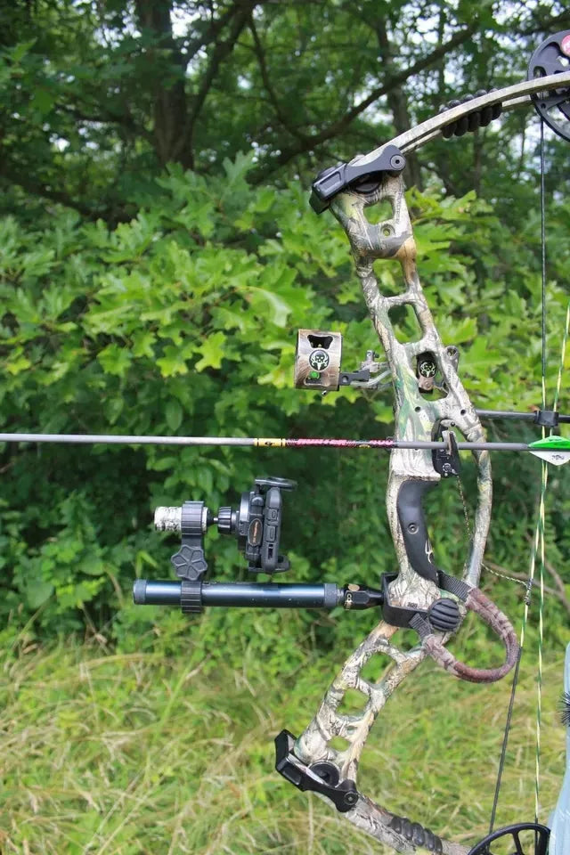 Deinster™ Handyhalterung – Halte deine größten Jagderfolge in gestochen scharfer HD-Qualität fest